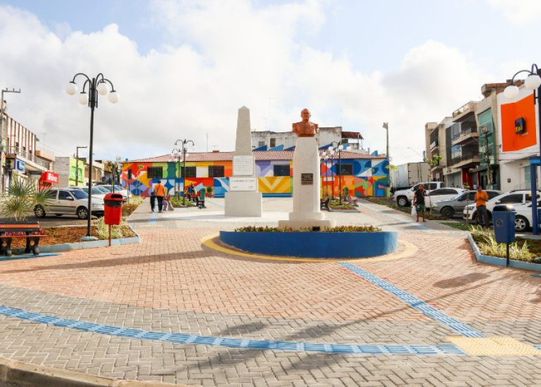 ANUNCIE PAINEL DE LED EM VITÓRIA DE SANTO ANTÃO 